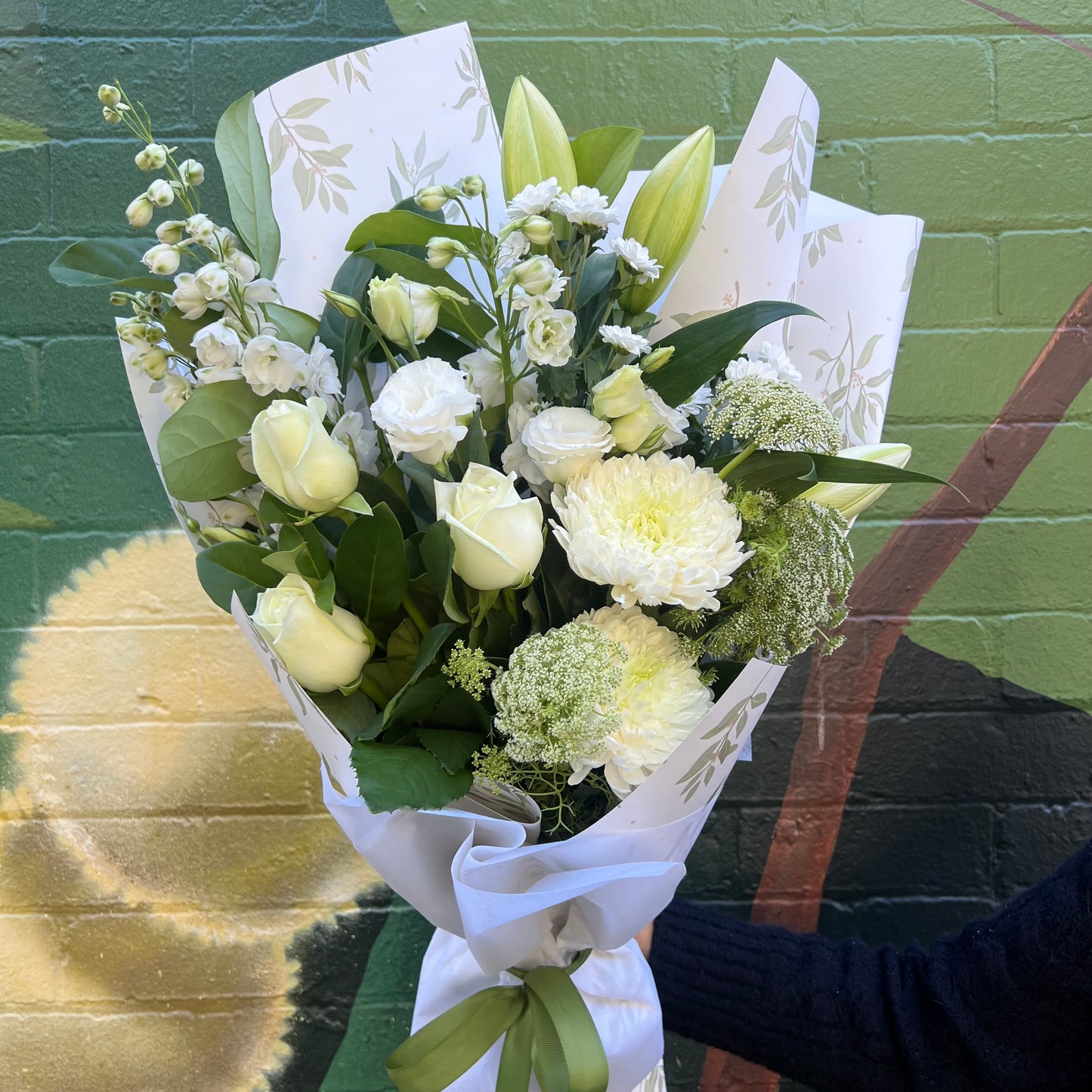Whitehorse Blooms(Florist Choice Classic White Bouquet)