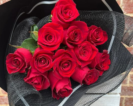 Creating Moments: The Tradition of Perfect Valentine's Day Bouquets
